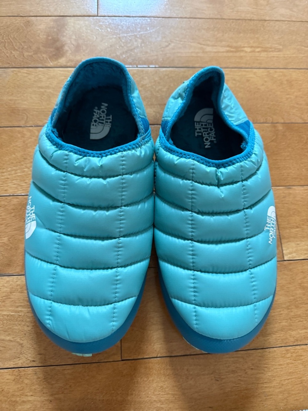 North face outdoor slippers